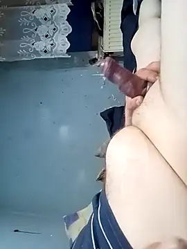 Jarektchurzewski online show from April 2026 06:32:02 PM