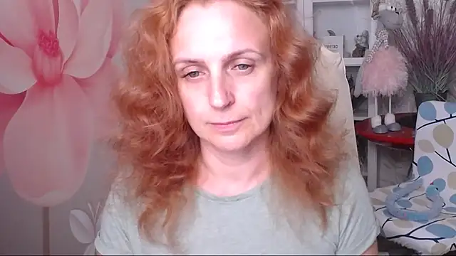 Snapshot of Venus_love1 chatting on June 2026 04:38:02 PM Venus love1 online show from June 2026 04:38:02 PM