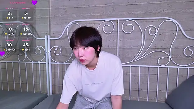 HeejinWang online show from April 2026 08:37:02 PM