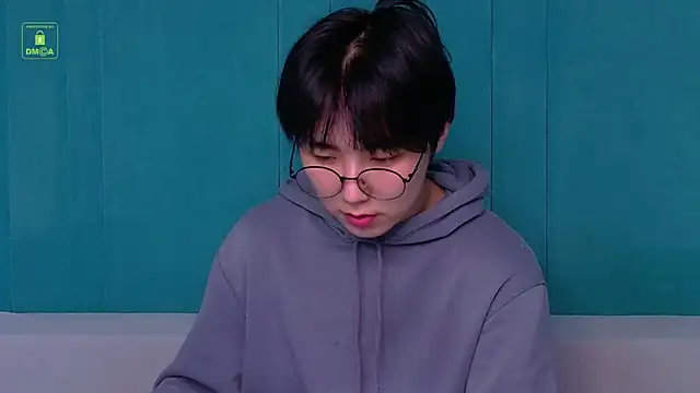 HeejinWang online show from May 2026 03:20:01 PM