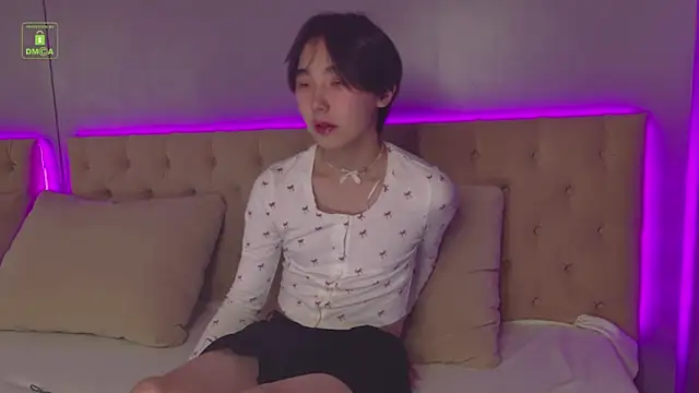 HeejinWang online show from October 2025 08:17:02 PM