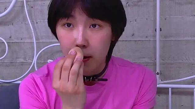 HeejinWang online show from April 2026 08:44:02 PM