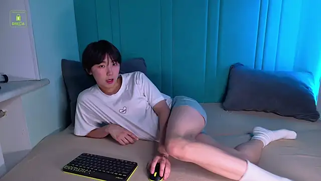 HeejinWang online show from November 2025 08:20:02 PM