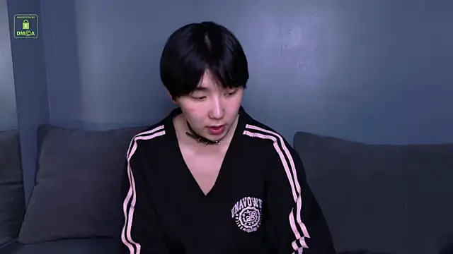 HeejinWang online show from May 2026 10:30:01 AM