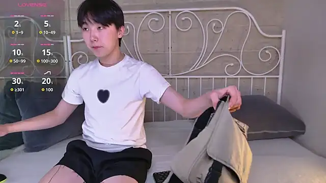 HeejinWang online show from December 2025 08:31:02 PM