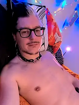 Snapshot of cruiserpup chatting on October 2025 01:14:02 PM cruiserpup online show from October 2025 01:14:02 PM