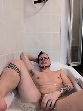 Snapshot of cruiserpup chatting on October 2025 04:19:01 PM cruiserpup online show from October 2025 04:19:01 PM