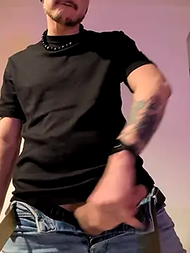 cruiserpup online show from December 2025 06:47:01 PM