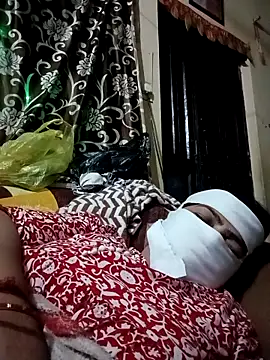 Love-890 online show from November 2025 07:28:02 PM