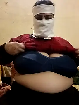 Love-890 online show from October 2025 01:32:02 PM