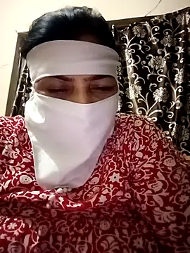 Love-890 online show from November 2025 11:09:02 PM