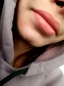 Aaisha-16 online show from January 2026 03:46:01 AM