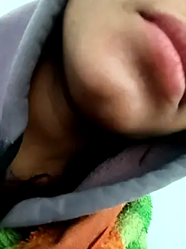 Aaisha-16 online show from February 2026 03:48:01 AM