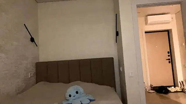 Snapshot of FavorLeila chatting on October 2025 02:03:02 PM FavorLeila online show from October 2025 02:03:02 PM