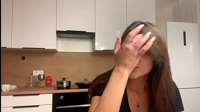 Snapshot of FavorLeila chatting on October 2025 03:26:02 PM FavorLeila online show from October 2025 03:26:02 PM