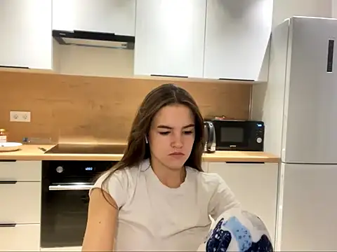 Snapshot of FavorLeila chatting on October 2025 02:16:02 PM FavorLeila online show from October 2025 02:16:02 PM