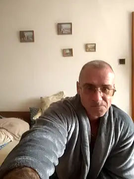 chcem1975 online show from September 2025 09:56:02 AM