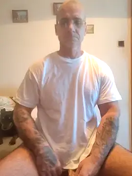 chcem1975 online show from October 2025 07:32:02 AM