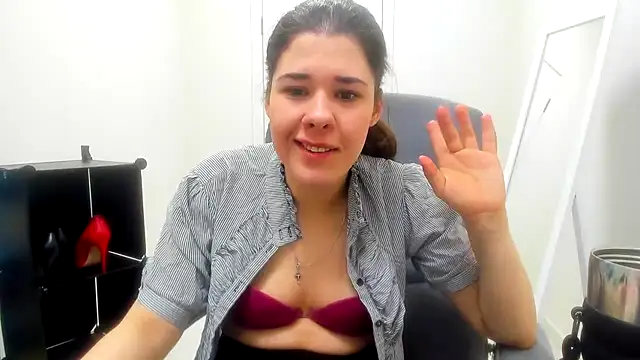 Snapshot of Joannia chatting on February 2026 09:09:01 AM Joannia online show from February 2026 09:09:01 AM