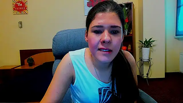 Joannia online show from October 2025 08:13:02 AM