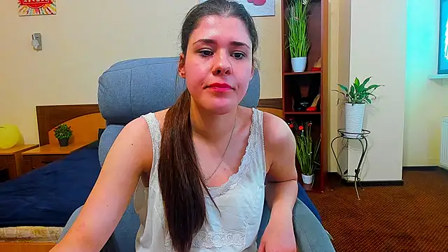 Joannia online show from November 2025 08:07:02 AM