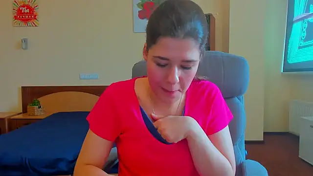 Joannia online show from October 2025 06:58:01 AM