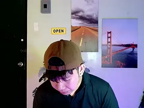 NaughtyGlow97 online show from October 2025 03:54:02 PM