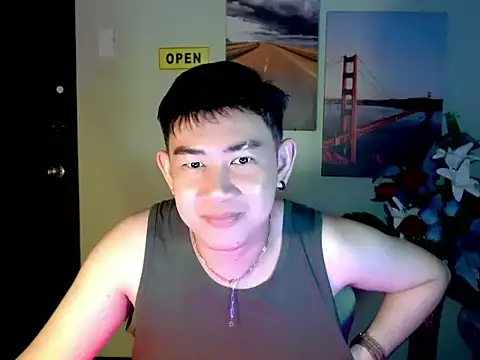 NaughtyGlow97 online show from October 2025 04:36:02 AM