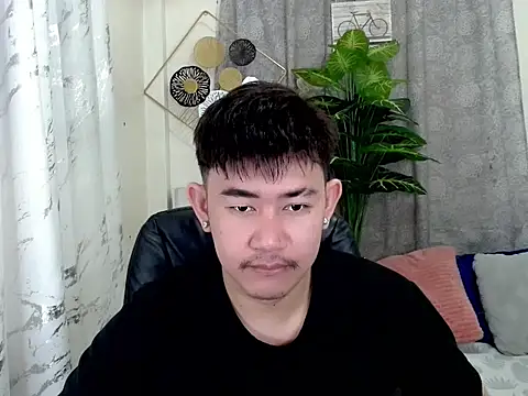 NaughtyGlow97 online show from September 2025 12:16:01 PM