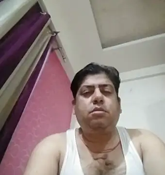 Love40777 online show from May 2026 06:39:01 PM