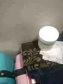 Love40777 online show from December 2025 06:24:01 PM