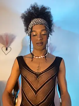 Mia royal online show from May 2026 06:46:01 PM