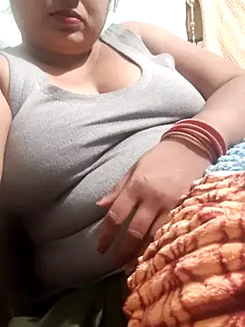 Mmm143 online show from February 2026 06:16:01 PM