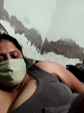 Mmm143 online show from February 2026 06:19:01 PM