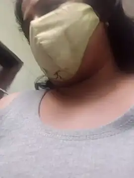 Mmm143 online show from November 2025 07:08:01 AM