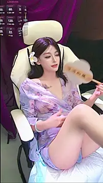 Snapshot of lulu5211 chatting on October 2025 12:02:01 PM lulu5211 online show from October 2025 12:02:01 PM