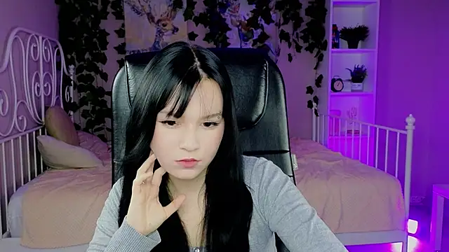 Aurora Gilbert online show from October 2025 10:12:01 AM