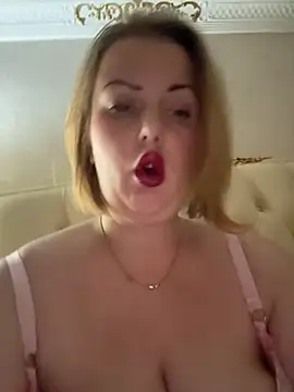 Piccolamonella29 online show from November 2025 11:09:01 PM