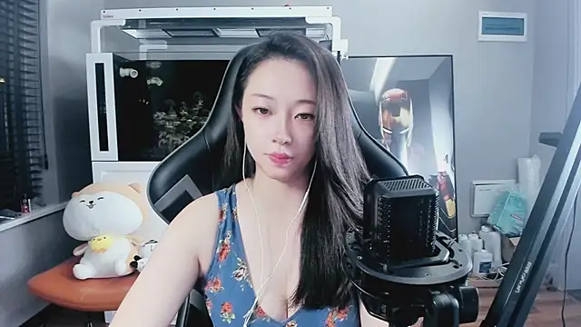Keke-Bai online show from October 2025 01:12:02 PM