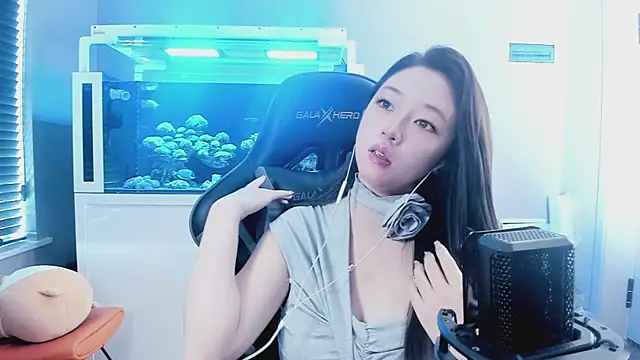 Keke-Bai online show from October 2025 02:34:01 AM