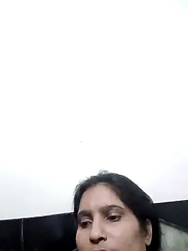 aliya-jaan71 online show from November 2025 06:33:01 PM