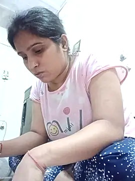 Snapshot of aliya-jaan71 chatting on October 2025 04:43:01 PM aliya-jaan71 online show from October 2025 04:43:01 PM