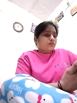 aliya-jaan71 online show from November 2025 05:24:01 PM