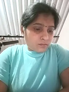 aliya-jaan71 online show from April 2026 01:52:02 PM