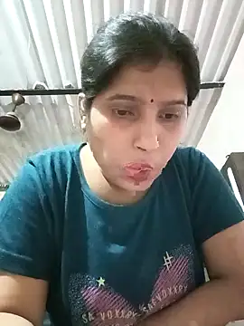 aliya-jaan71 online show from April 2026 04:35:02 PM