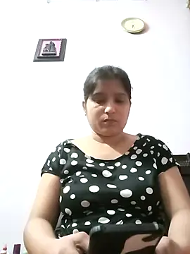 aliya-jaan71 online show from April 2026 12:56:02 PM