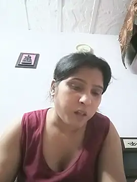 aliya-jaan71 online show from May 2026 10:13:01 AM
