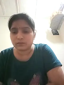 aliya-jaan71 online show from April 2026 06:53:01 AM