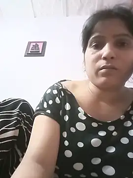 aliya-jaan71 online show from June 2026 10:48:01 AM