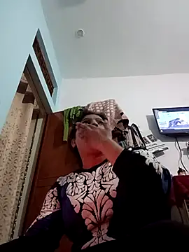 aliya-jaan71 online show from January 2026 01:48:02 PM